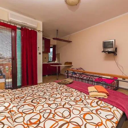 Vera 3* Budva